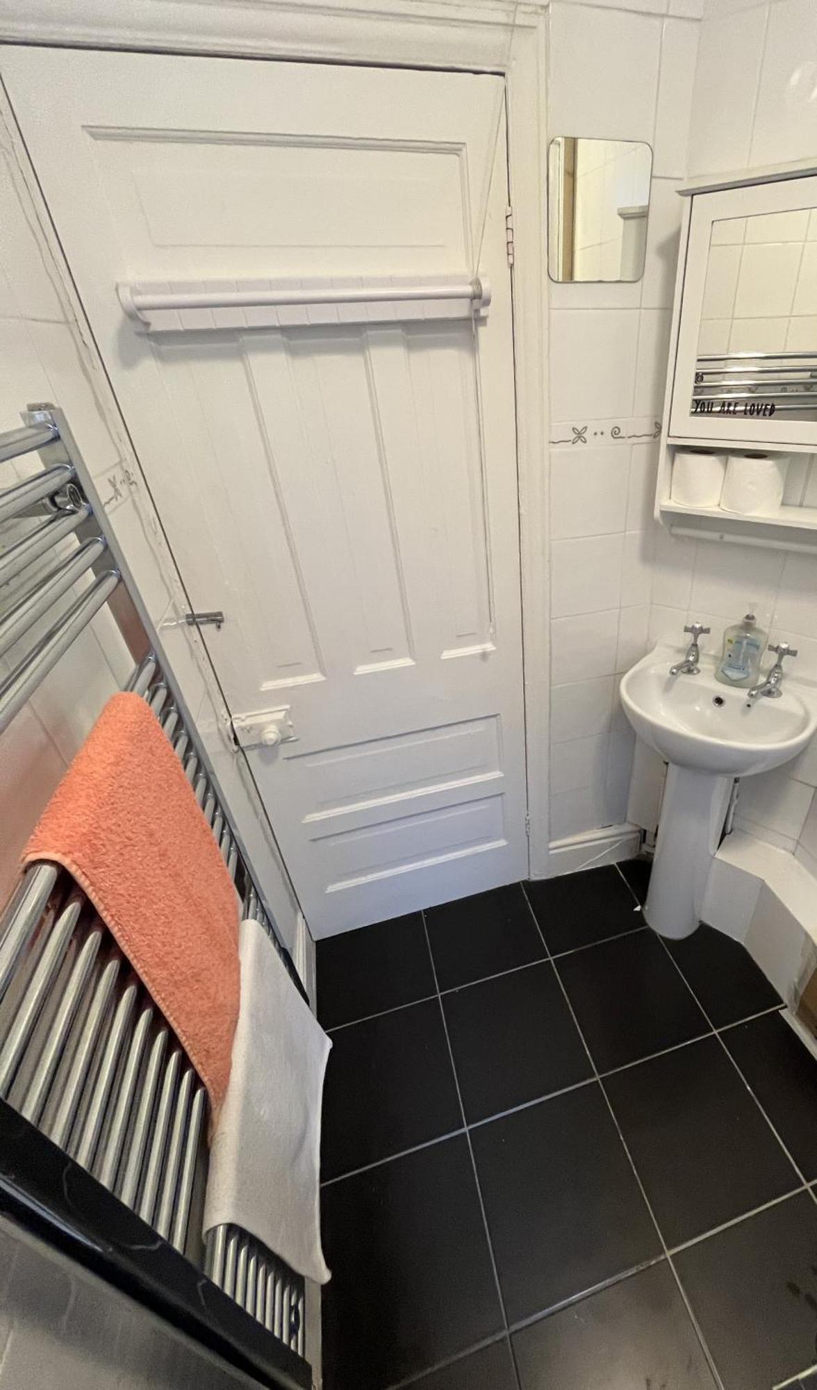 Rooms Anfield- 5 Mins From Lfc Liverpool Exterior photo